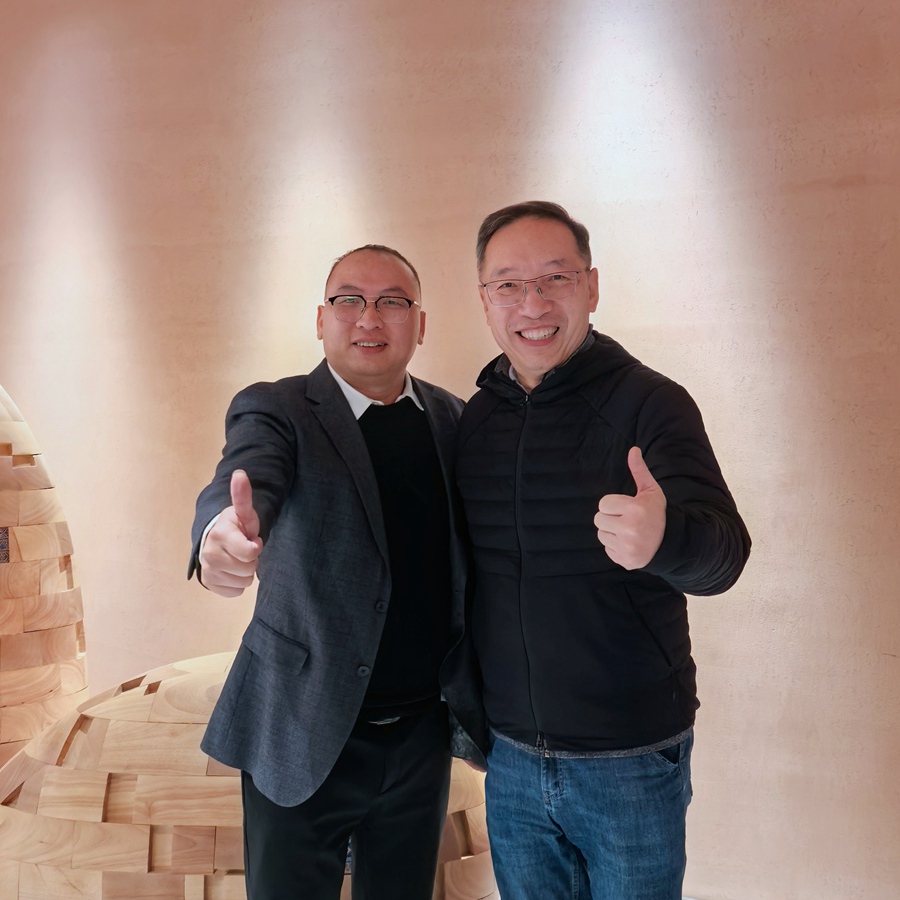 08、赵红良与李军院士合影.jpg